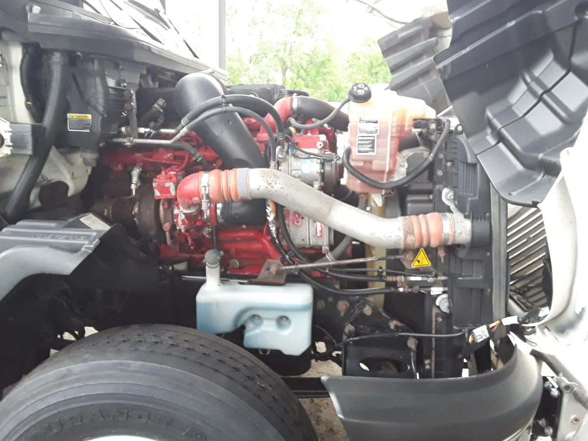 2019 International LT in Hilliard, OH — photo 8