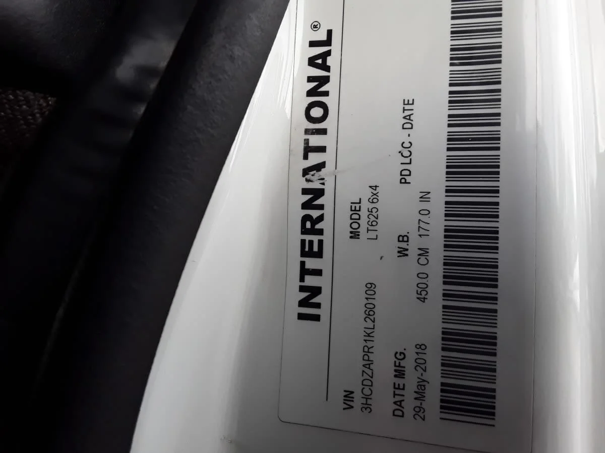 2019 International LT in Hilliard, OH — photo 13