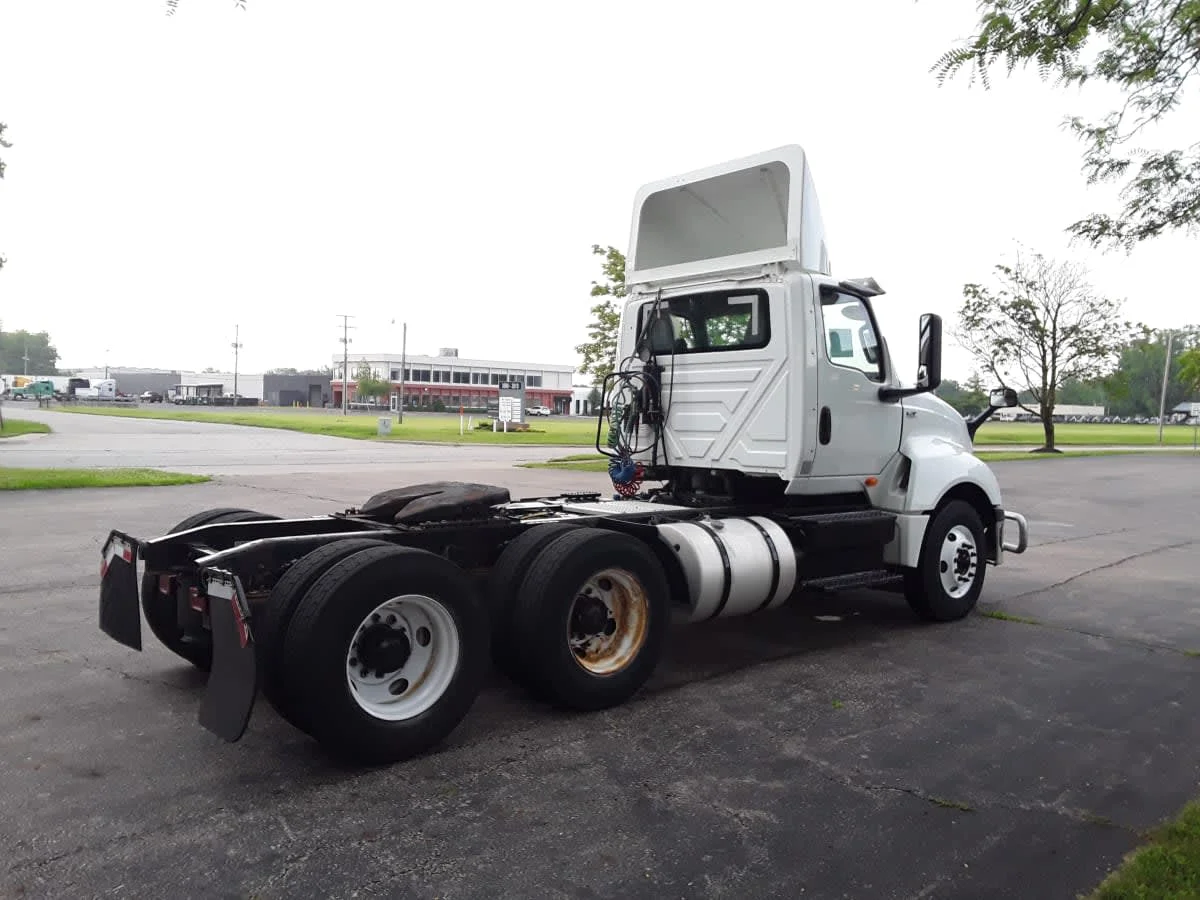 2019 International LT in Hilliard, OH — photo 4