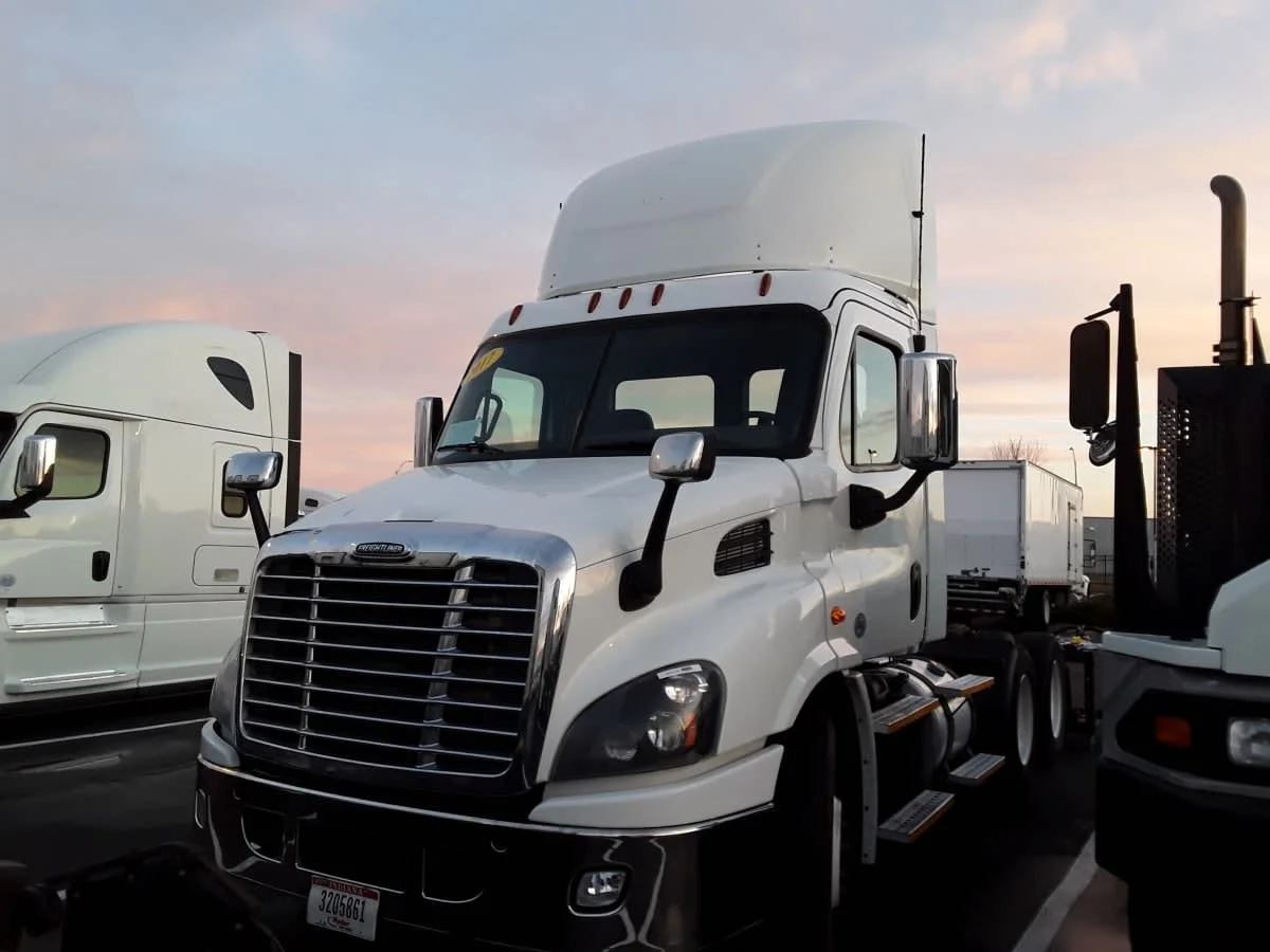 2017 Freightliner Cascadia in Altoona, IA