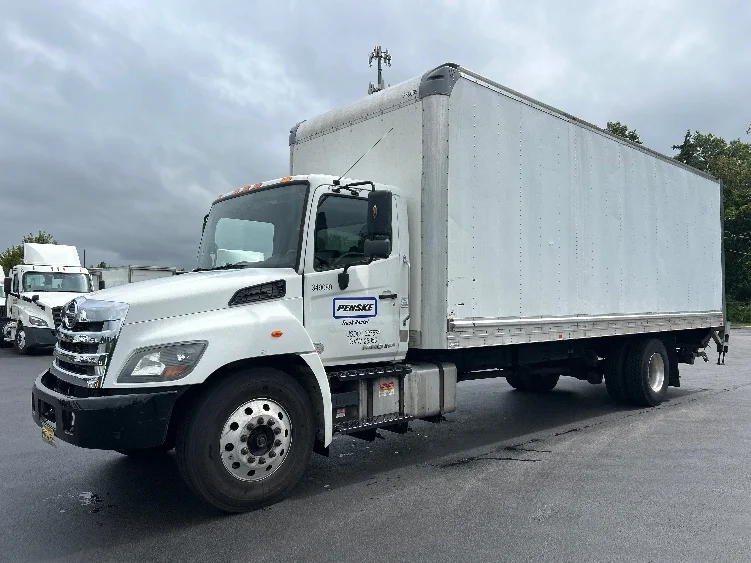 2020 Hino 268 in South Plainfield, NJ — photo 3