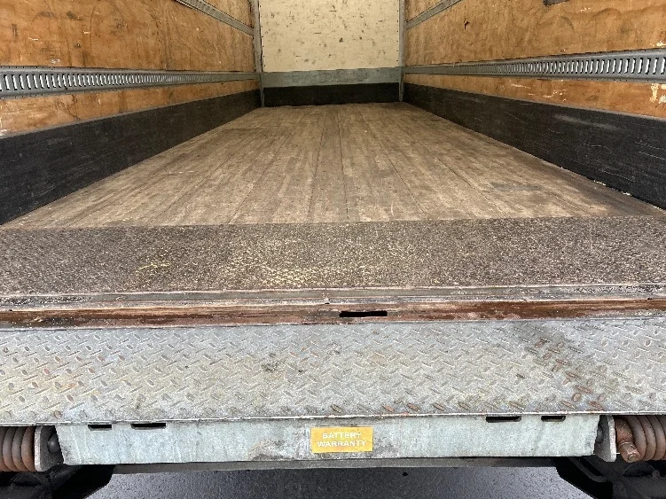 2020 Hino 268 in South Plainfield, NJ — photo 10