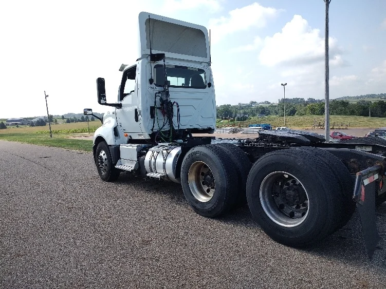 2019 International LT in Akron, OH — photo 5