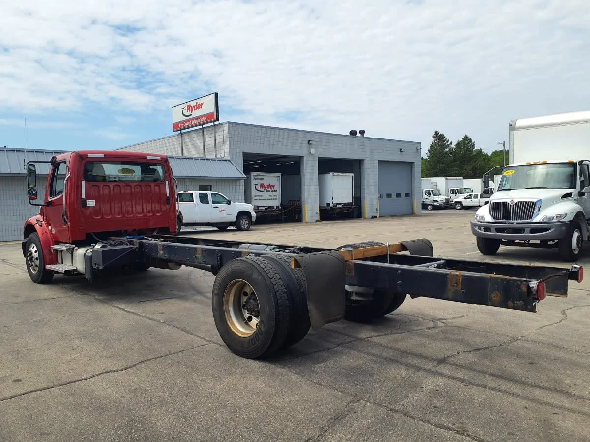 2019 Freightliner M2 106 in Oak Creek, WI — photo 6