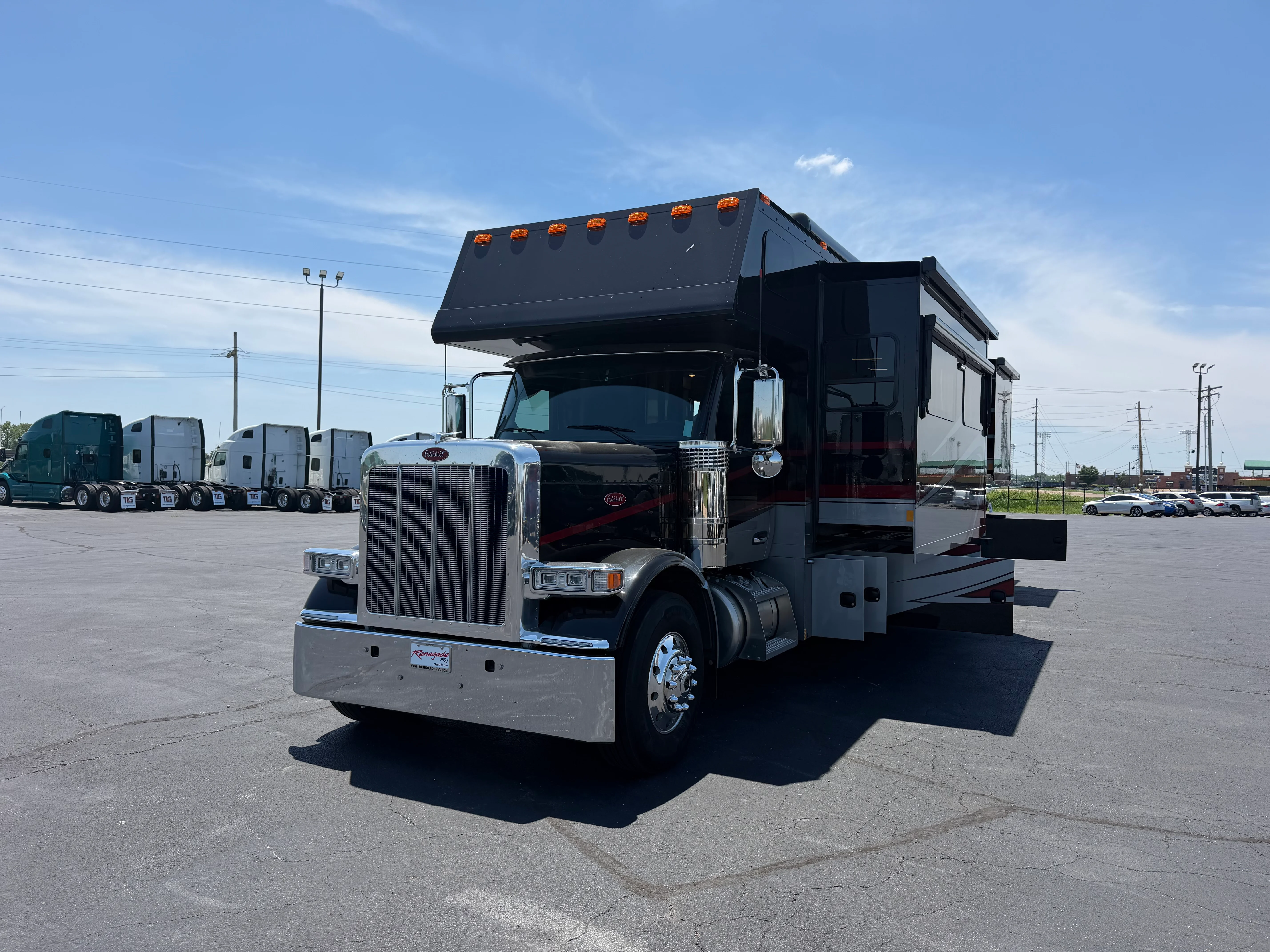 2026 Peterbilt 589