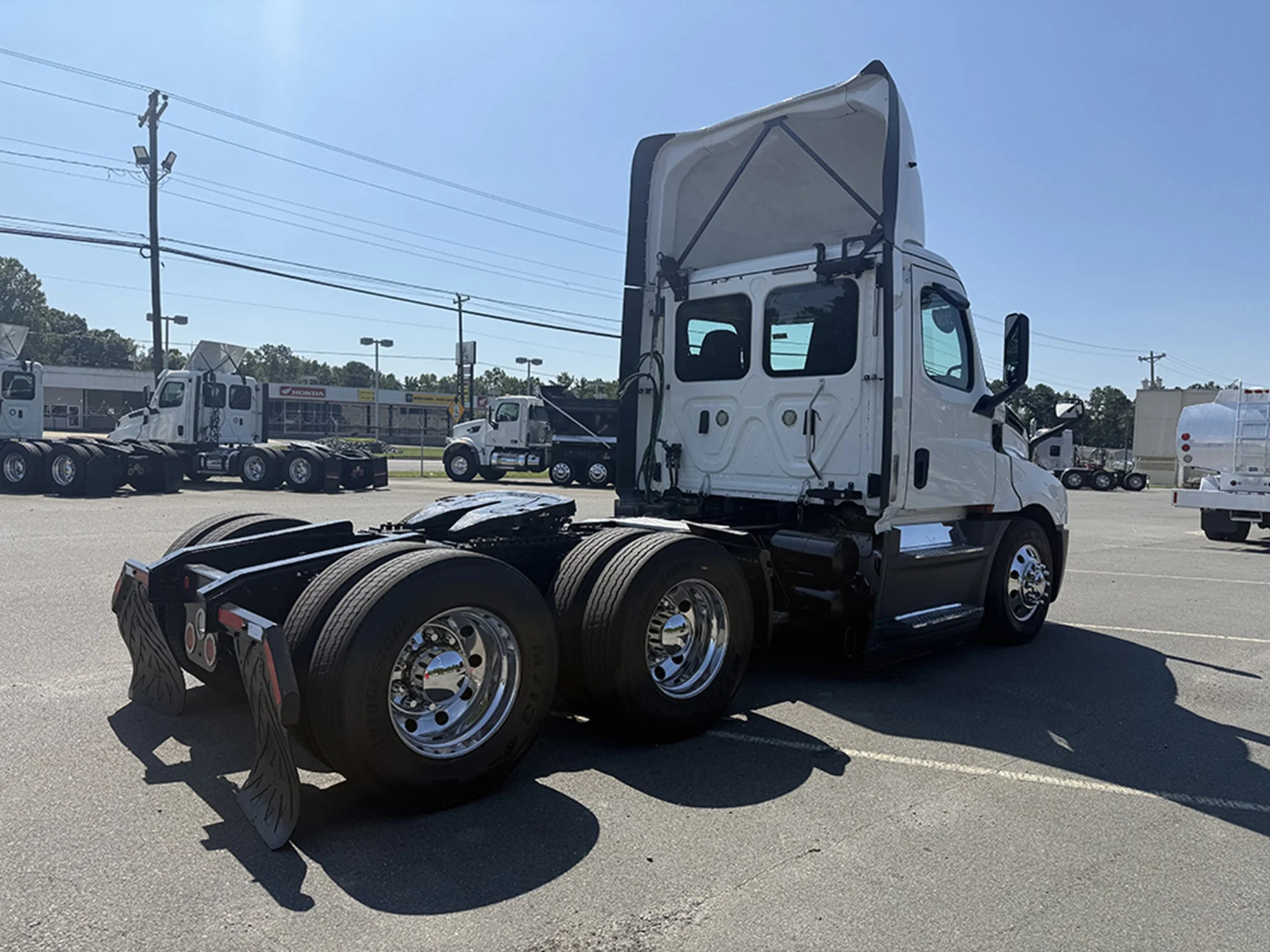 2020 Freightliner Cascadia in Rock Hill, SC — photo 4