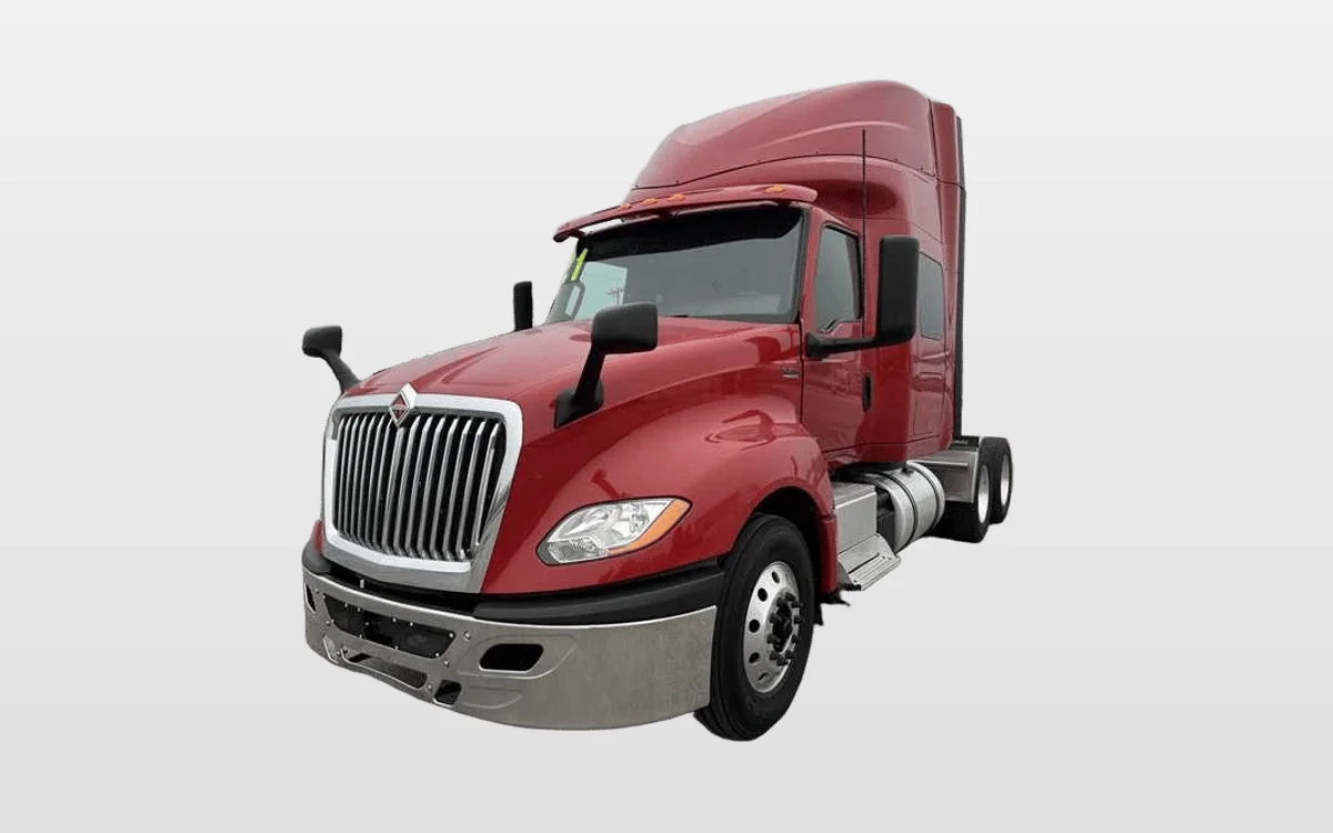 2021 International LT - image 1