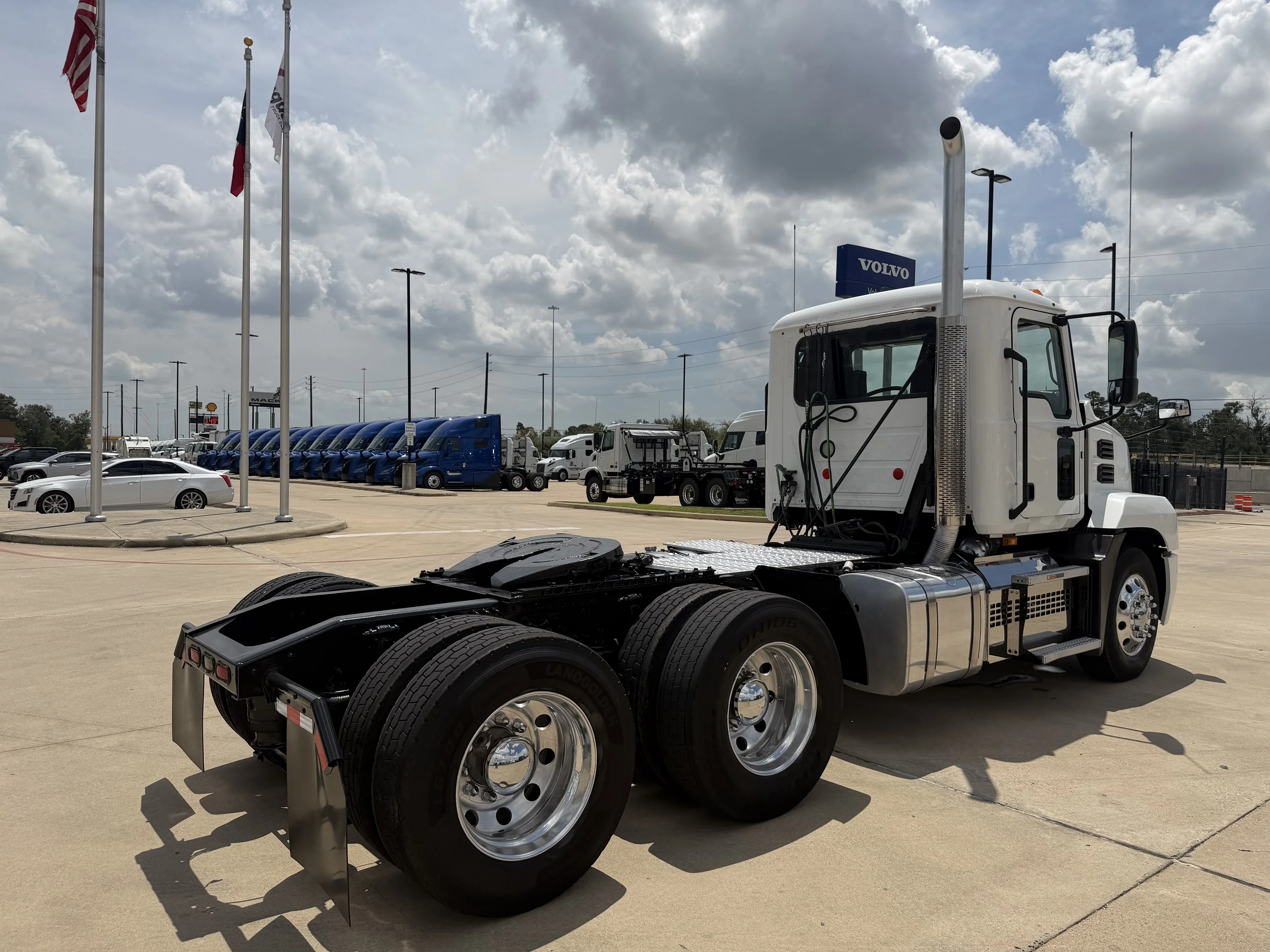 2019 Mack Anthem in Houston, TX — photo 5