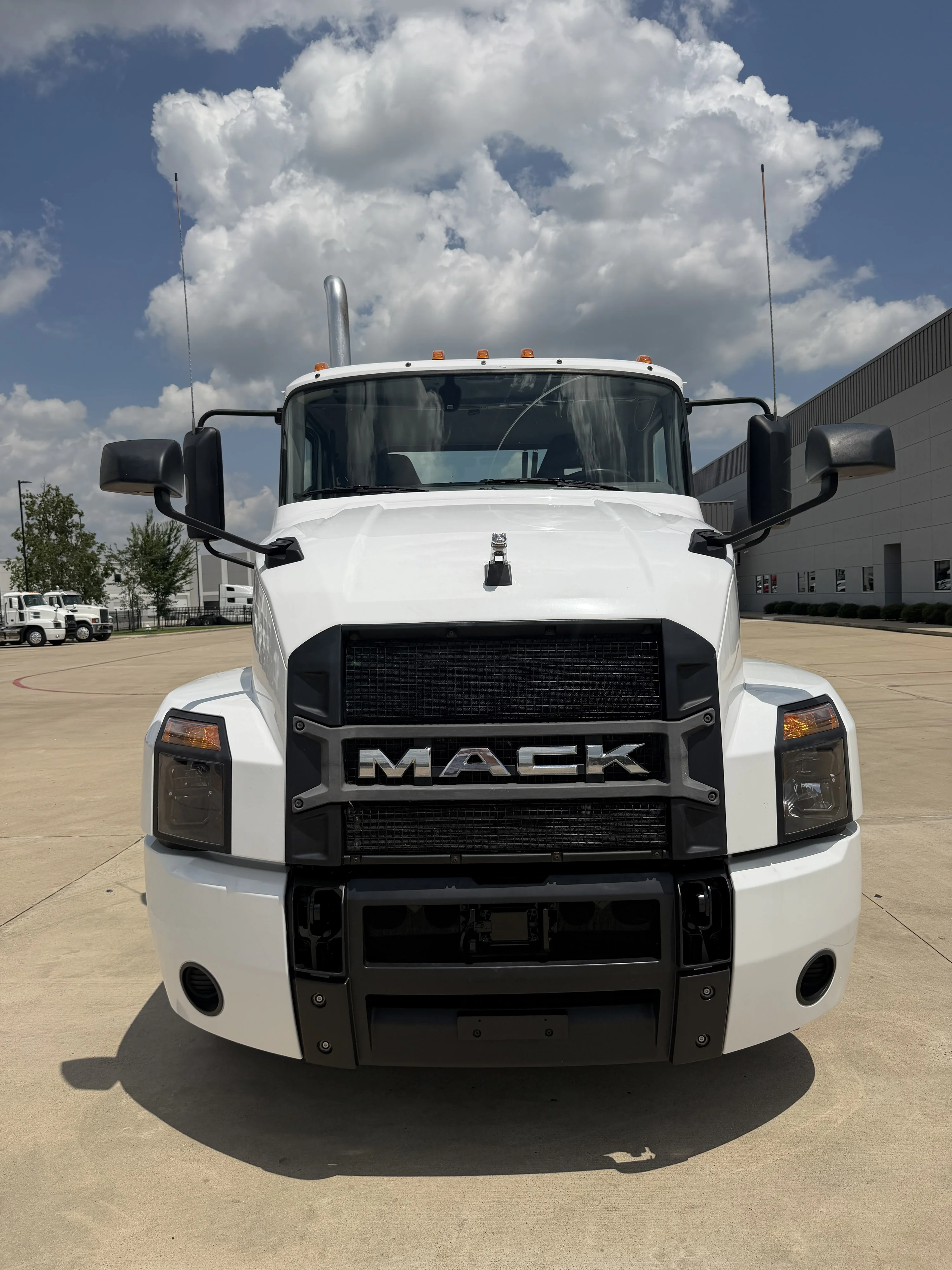 2019 Mack Anthem in Houston, TX — photo 2
