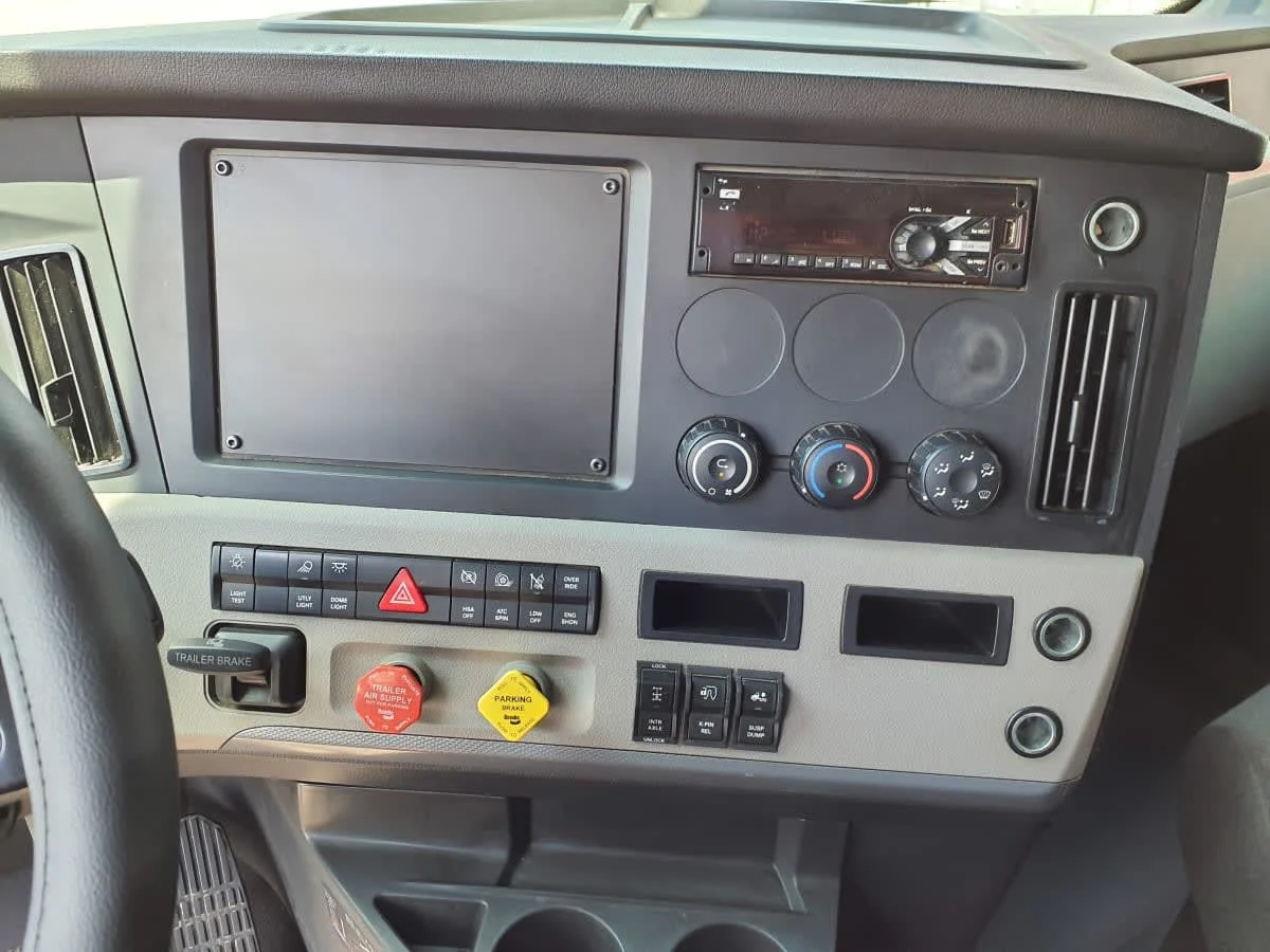 2019 Freightliner Cascadia in Clarksville, IN — photo 12