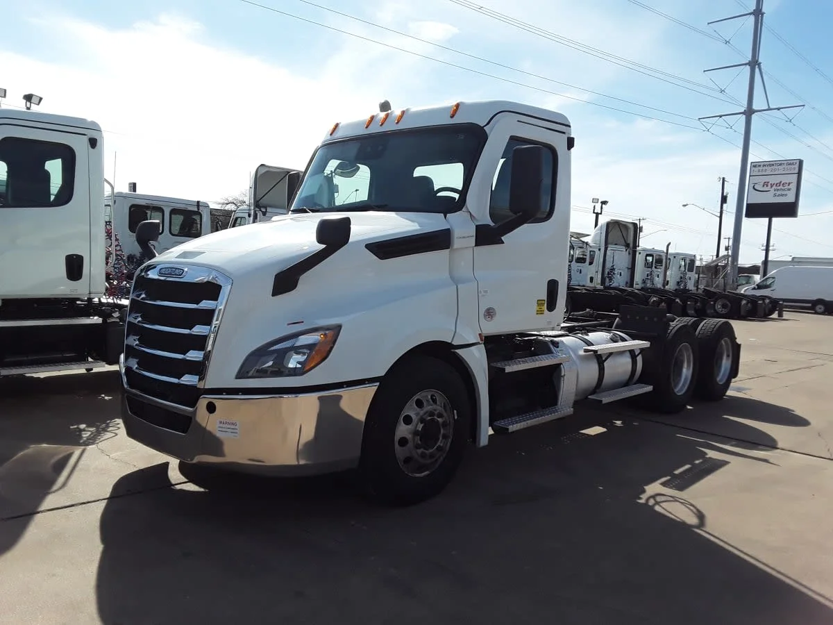 2021 Freightliner Cascadia in Dallas, TX