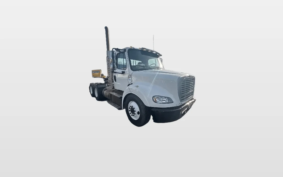 2020 Freightliner M2 112 - image 1
