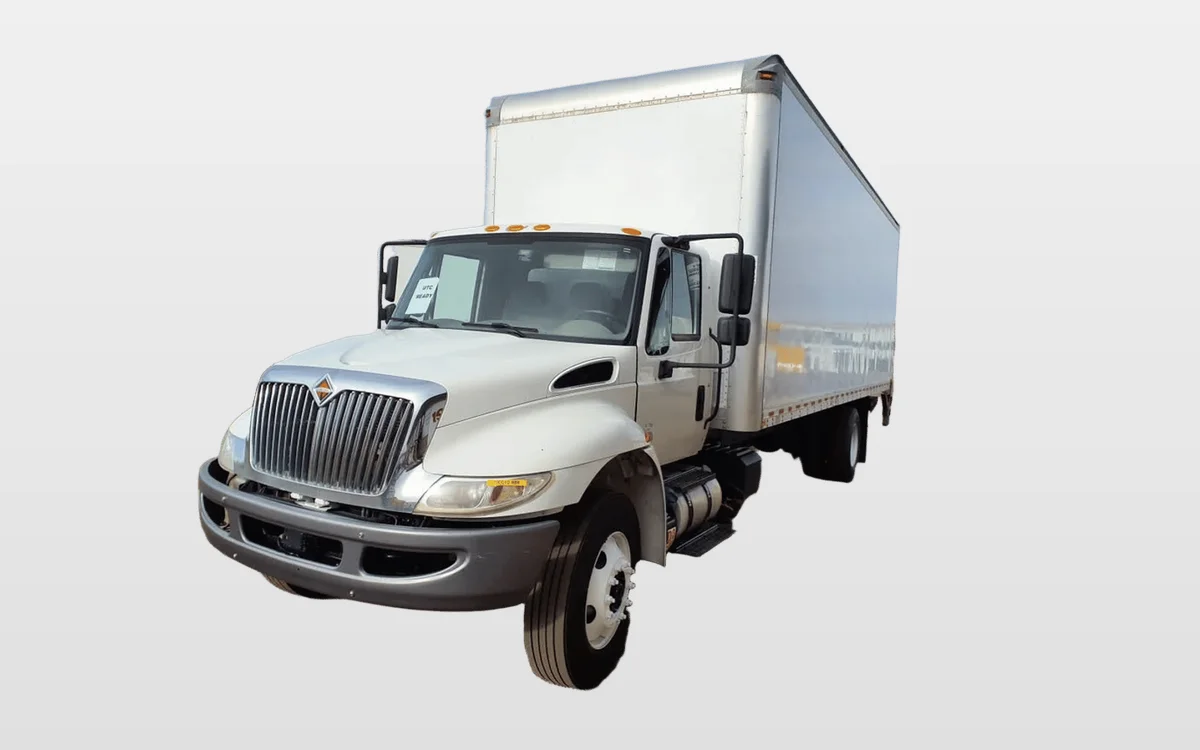 2018 International 4300 - image 1