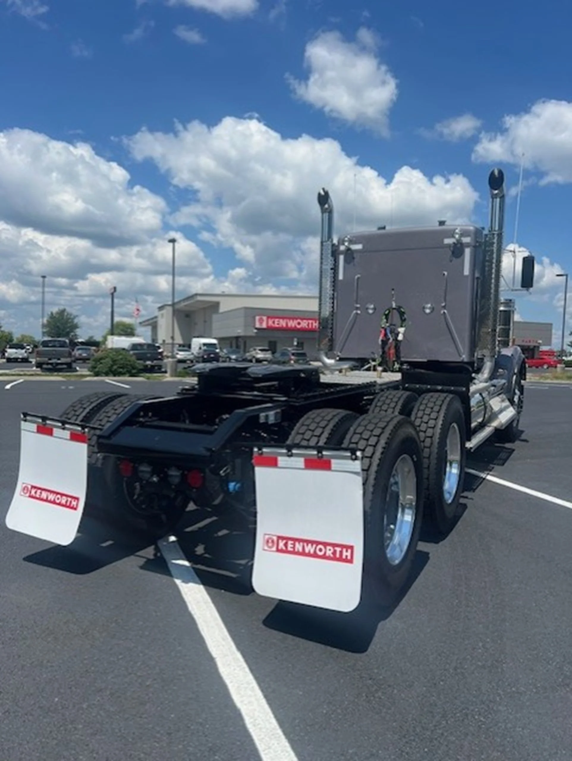 2027 Kenworth W900 in Hagerstown, MD — photo 5