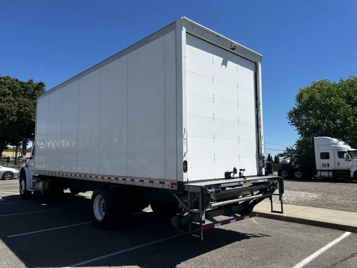 2022 Freightliner M2 106 in West Sacramento, CA — photo 6