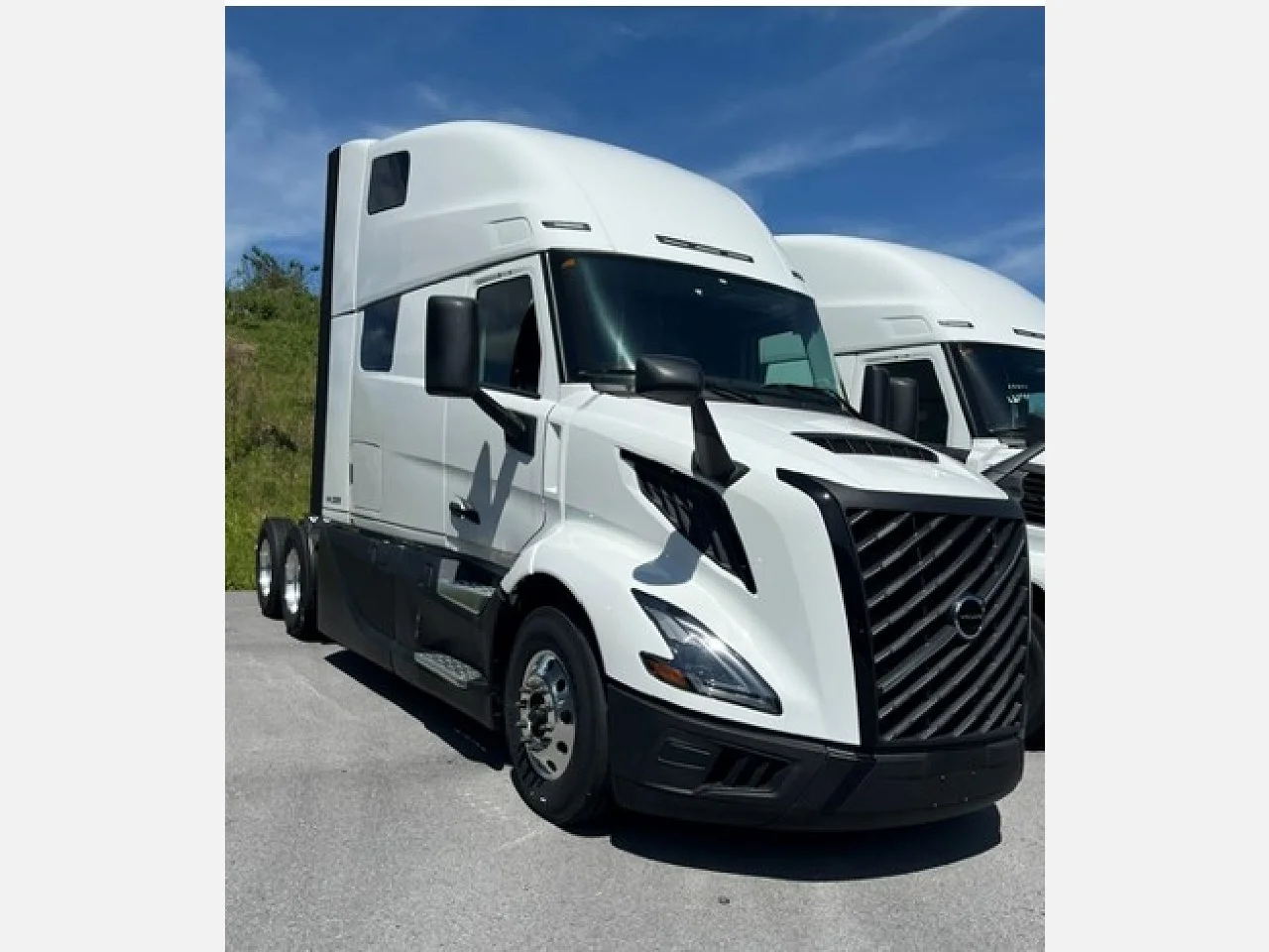 2026 Volvo in Brookville, PA — photo 2