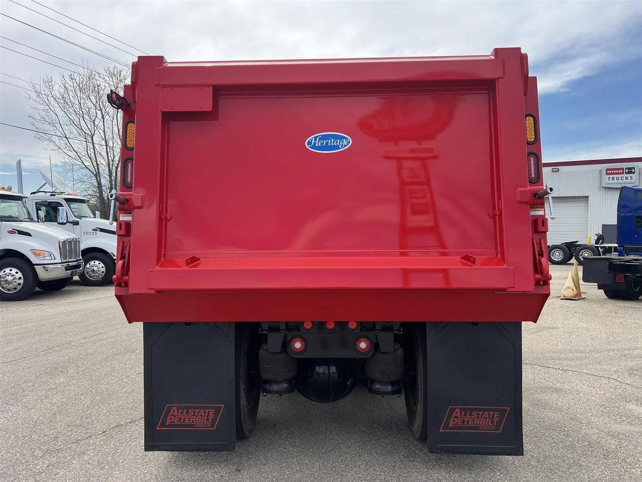 2025 Peterbilt 567 - image 2