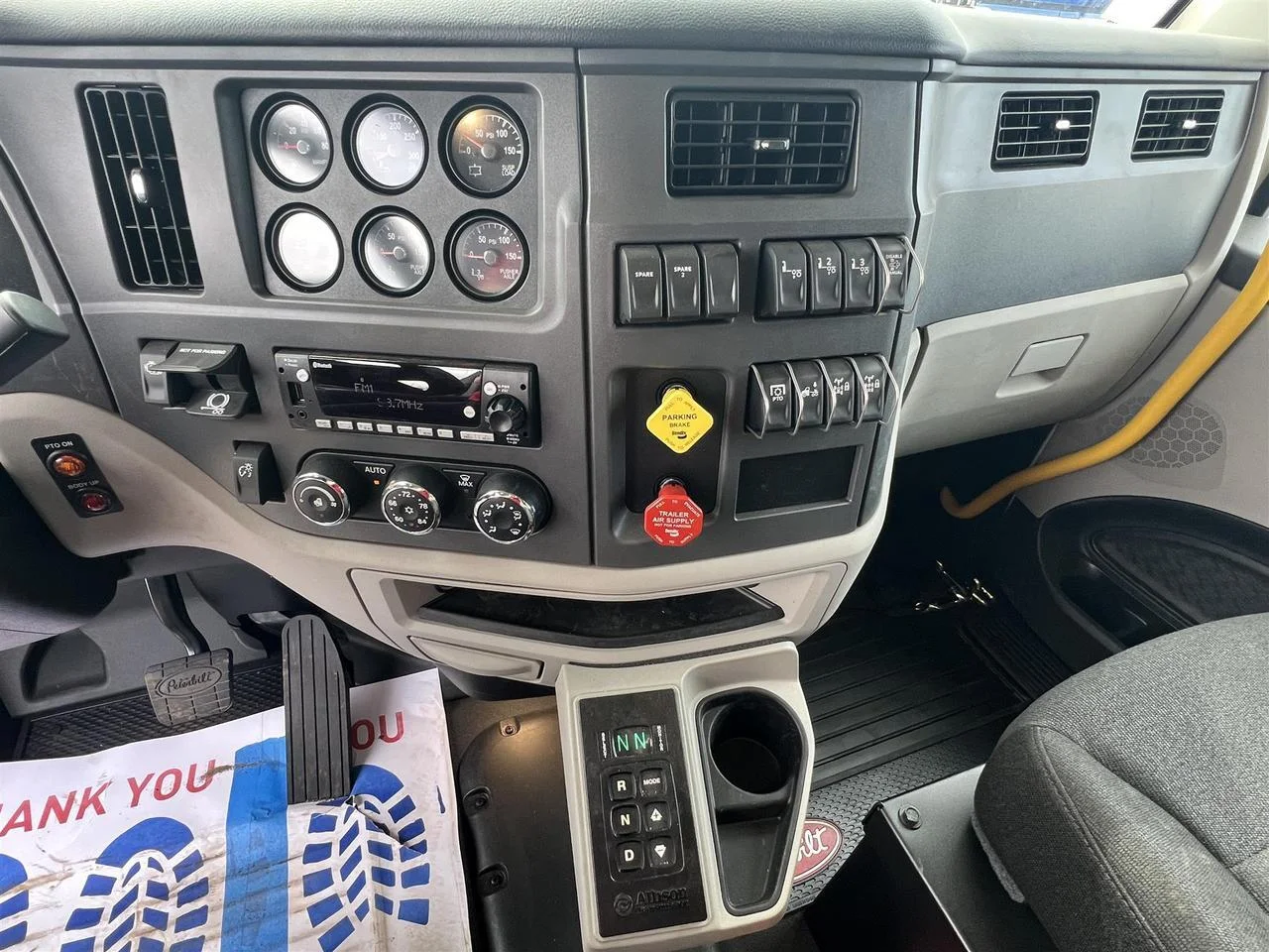 2025 Peterbilt 567 - image 11