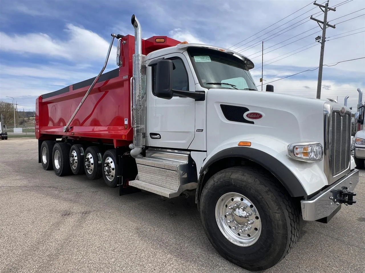 2025 Peterbilt 567 - image 5