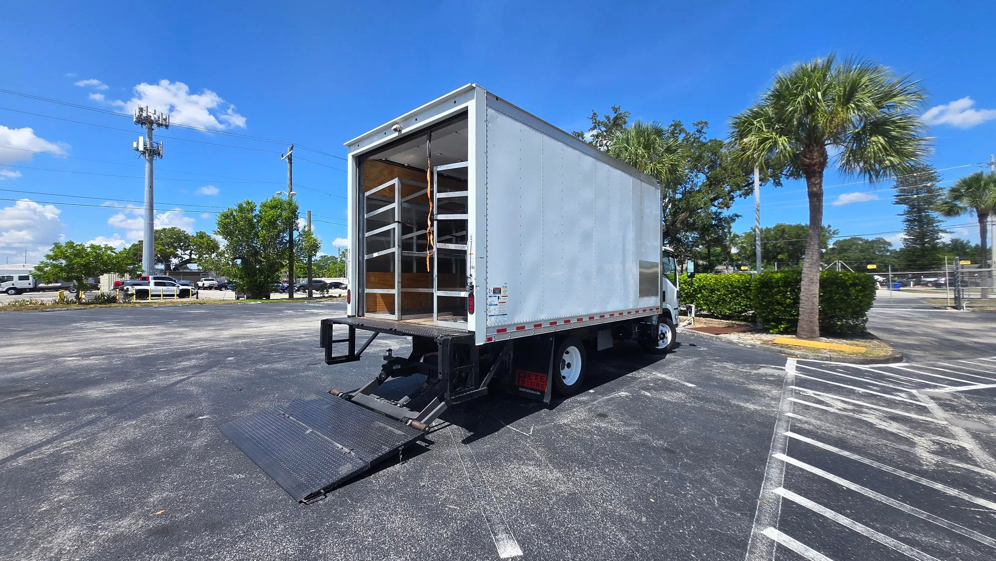 2021 Isuzu NPR in Fort Lauderdale, FL — photo 4