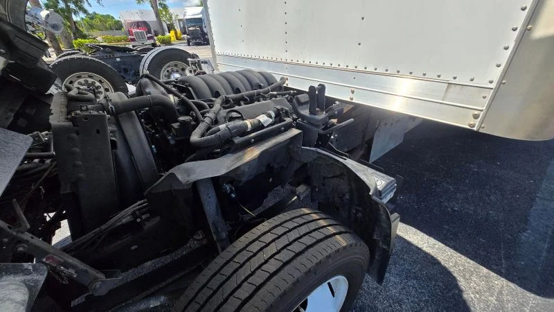 2021 Isuzu NPR in Fort Lauderdale, FL — photo 19