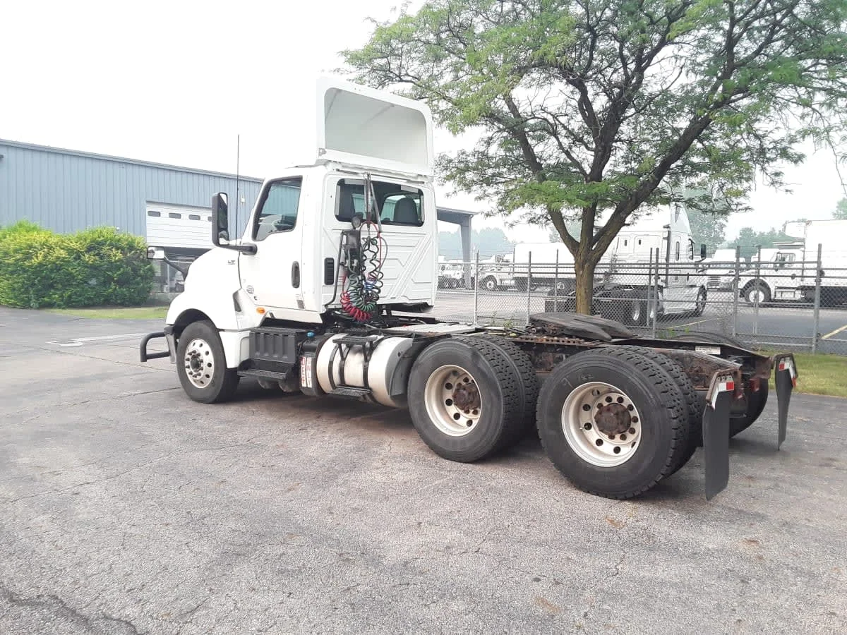 2020 International LT in Hilliard, OH — photo 6
