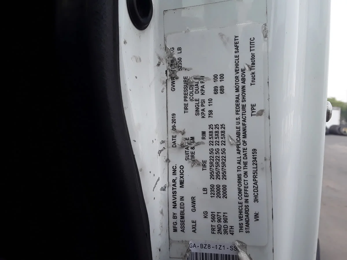 2020 International LT in Hilliard, OH — photo 12
