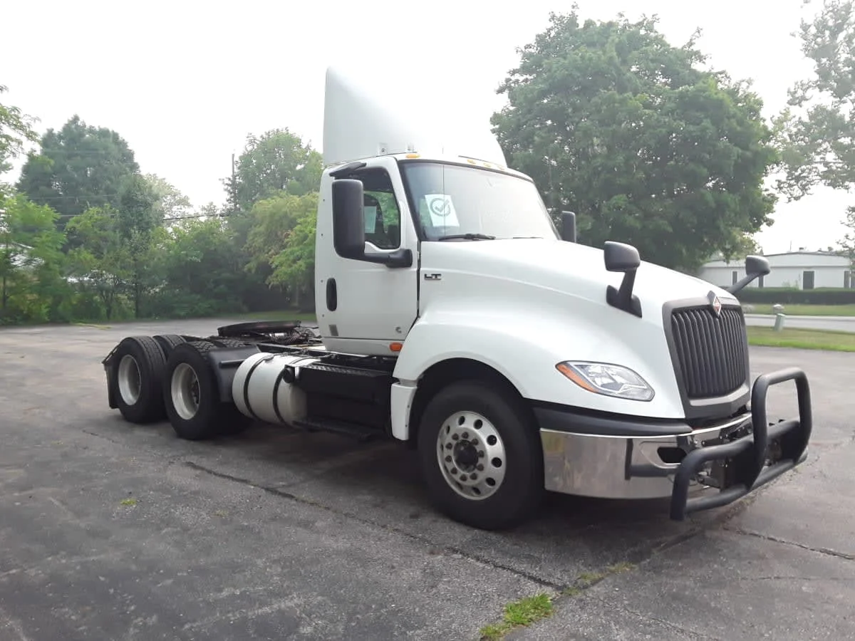 2020 International LT in Hilliard, OH — photo 3