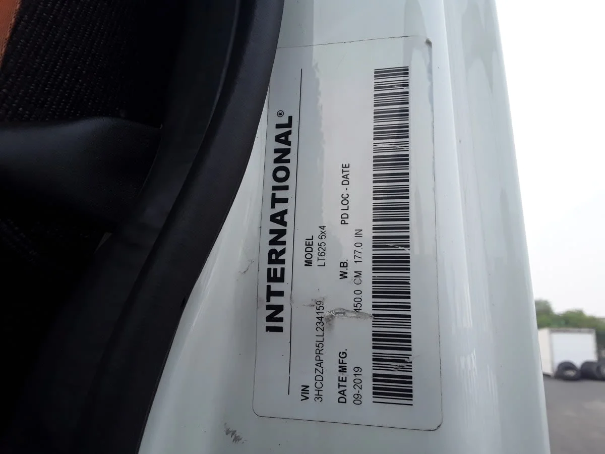 2020 International LT in Hilliard, OH — photo 13