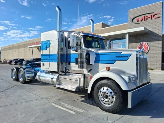 2027 Kenworth W900 in El Paso, TX