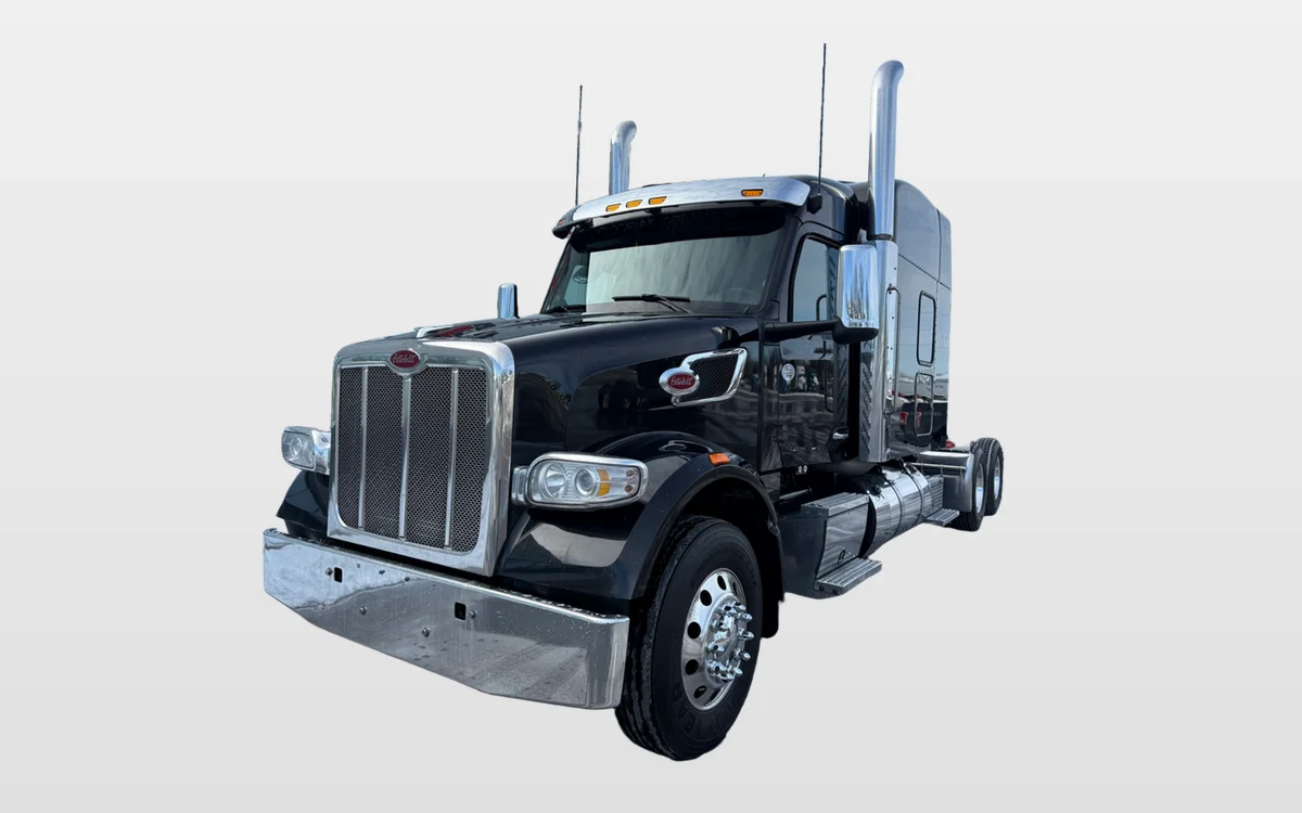 2023 PETERBILT 567 - image 1