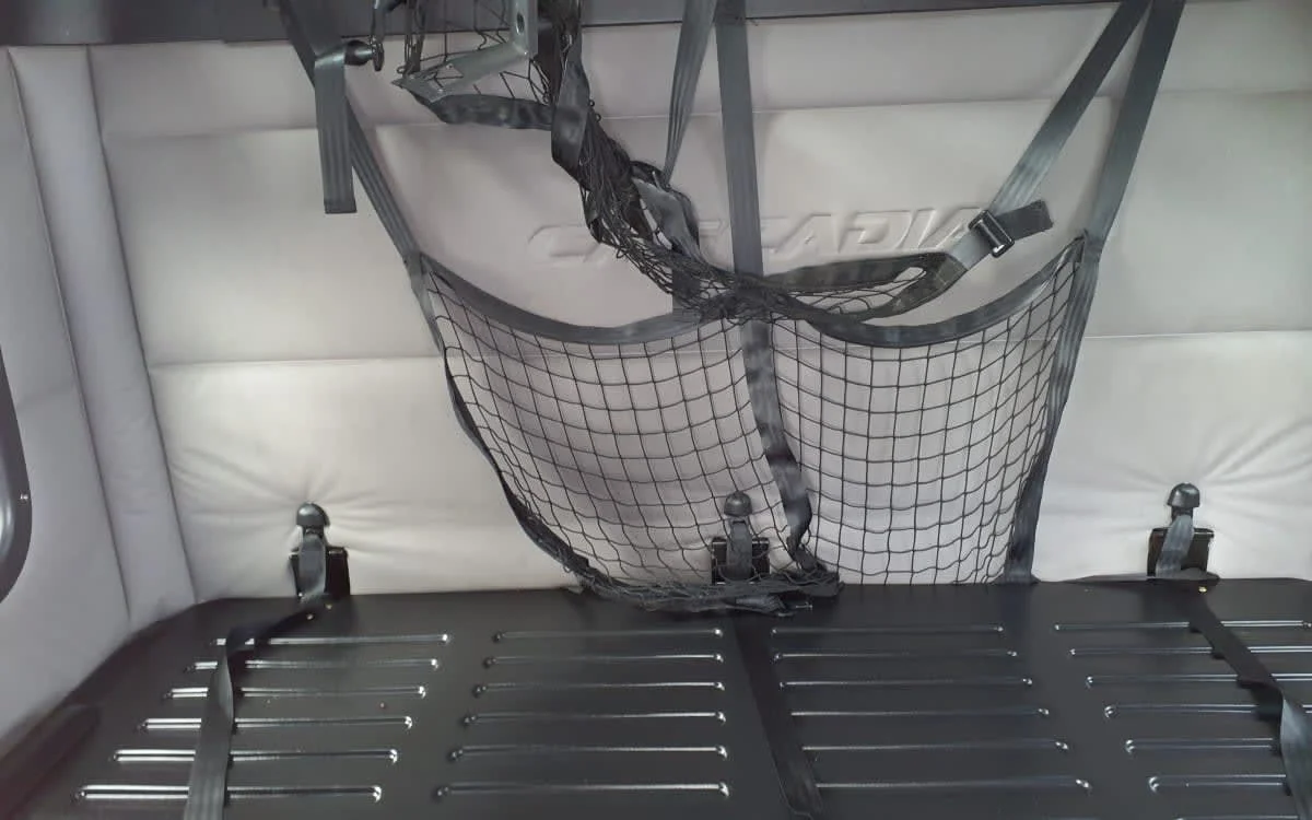 2020 Freightliner Cascadia - image 8