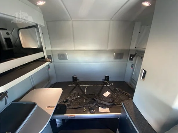 2020 Kenworth T880 - image 13