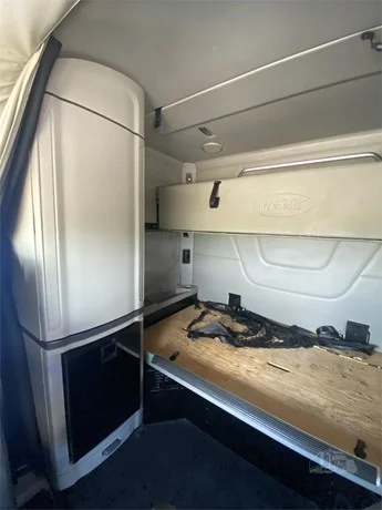 2020 Kenworth T880 - image 17