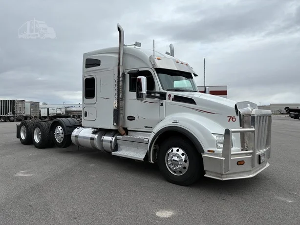 2020 Kenworth T880 - image 7