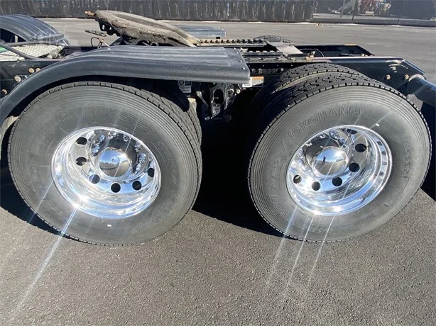 2020 Kenworth T880 - image 31