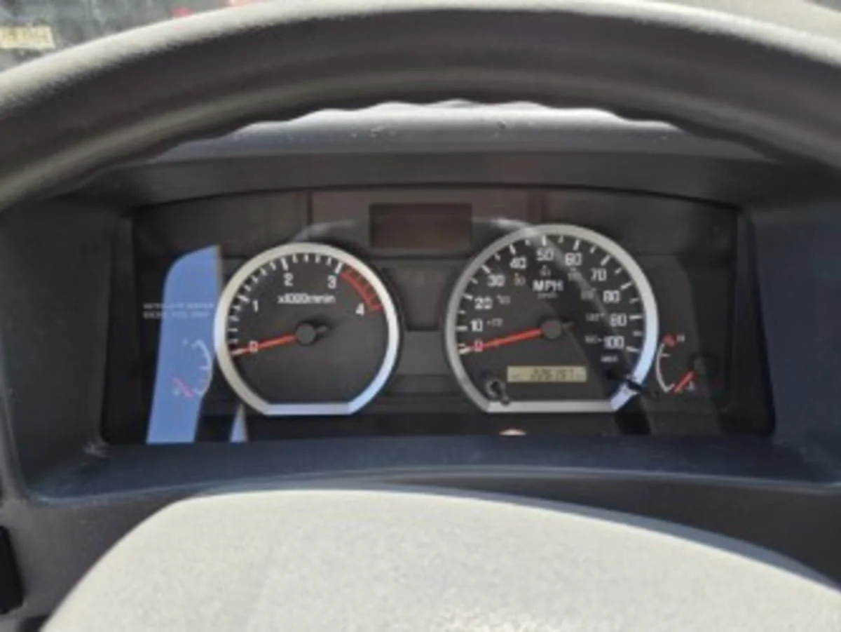 2018 Isuzu NRR - image 11