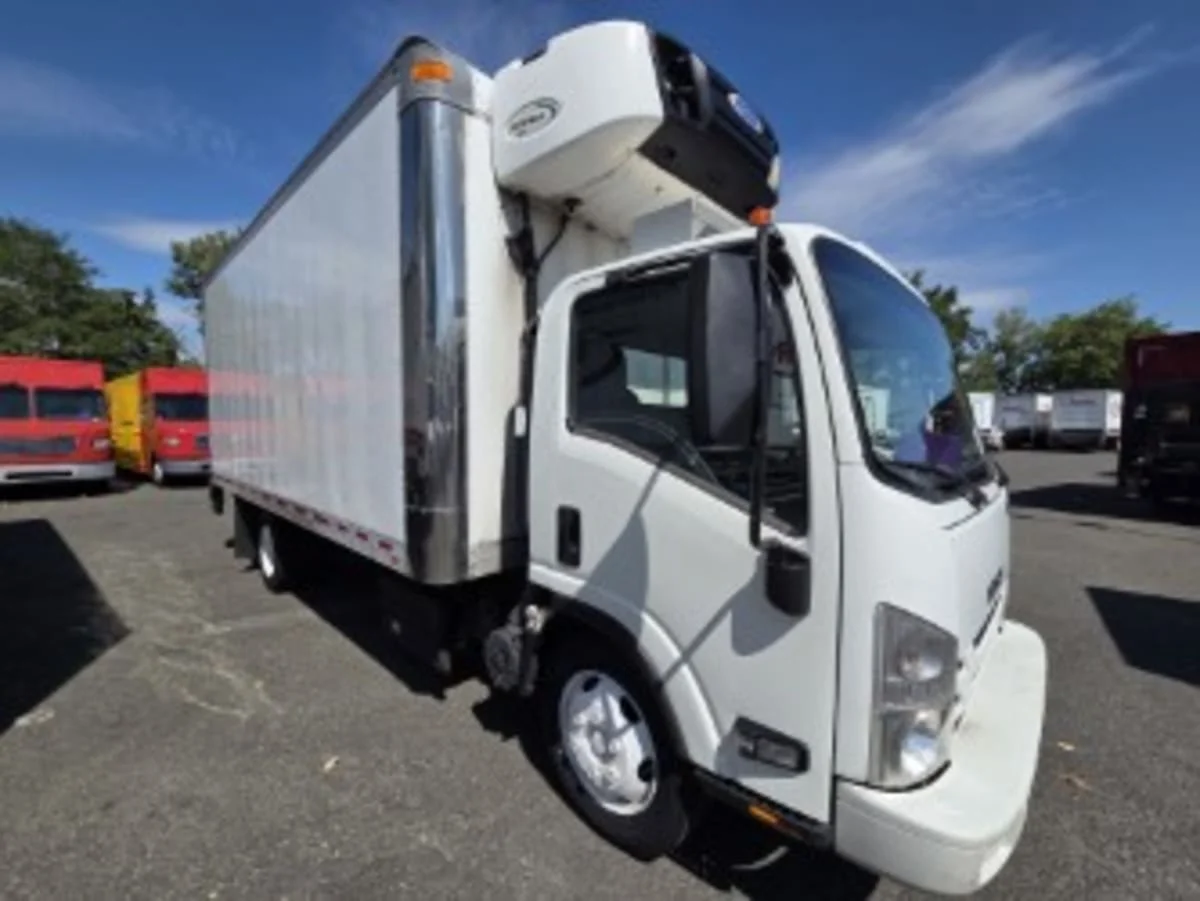 2018 Isuzu NRR in Newark, NJ