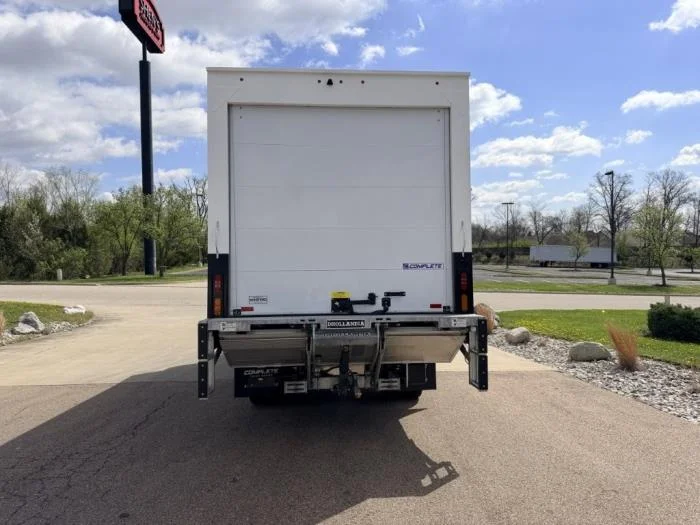 2026 Isuzu NRR in Dayton, OH — photo 7