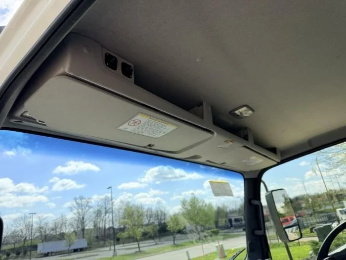 2026 Isuzu NRR - image 16