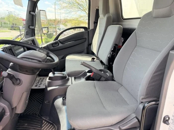 2026 Isuzu NRR in Dayton, OH — photo 17