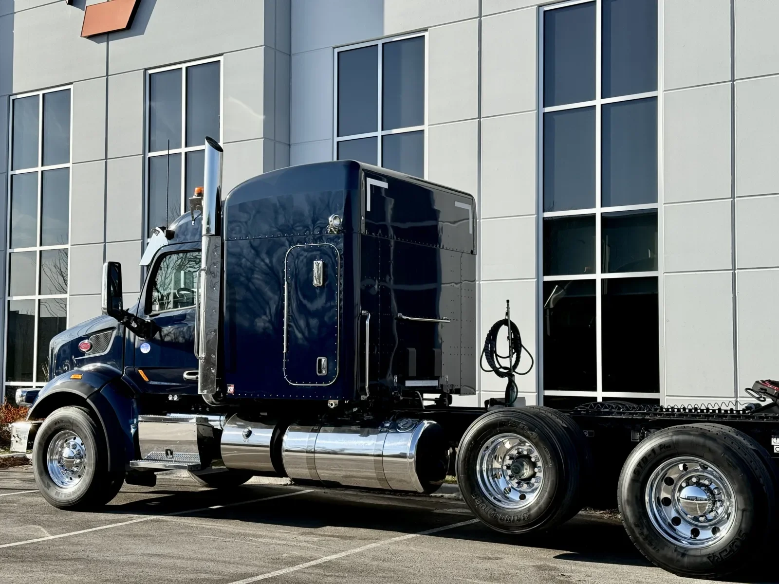 2021 Peterbilt 567 - image 8