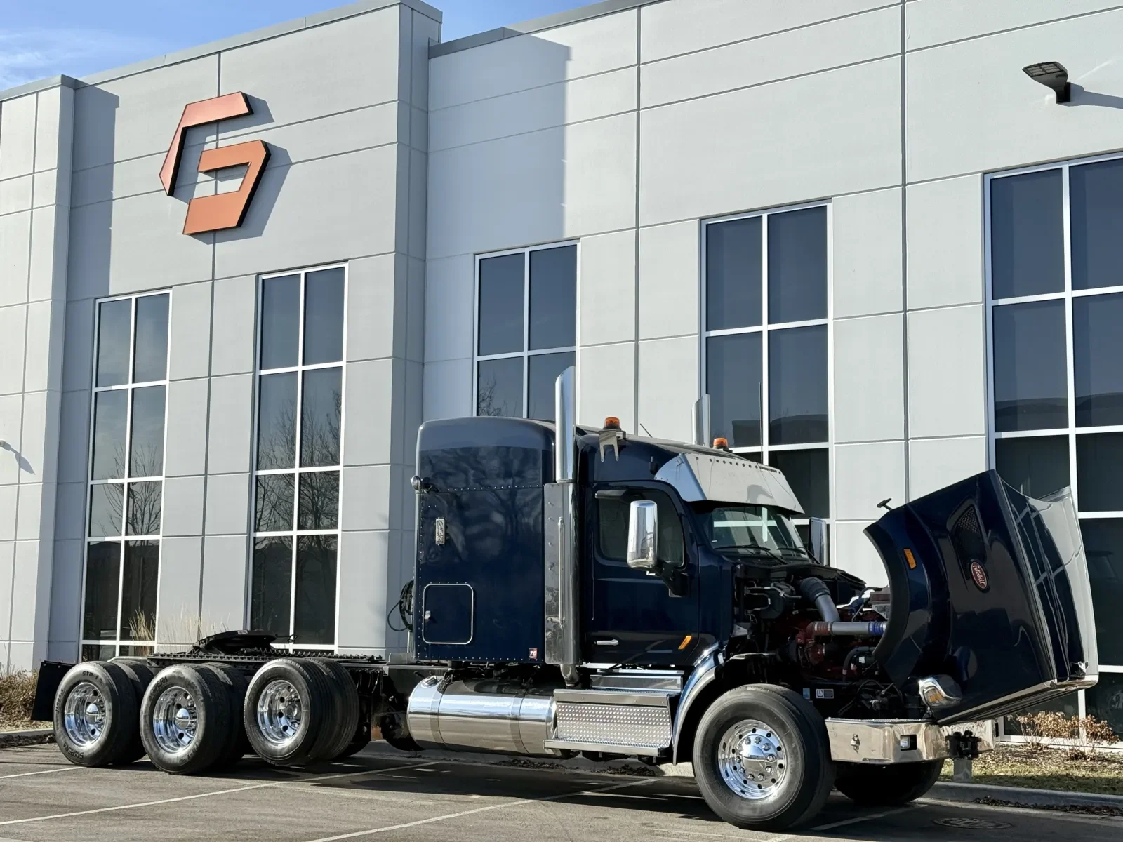 2021 Peterbilt 567 - image 9