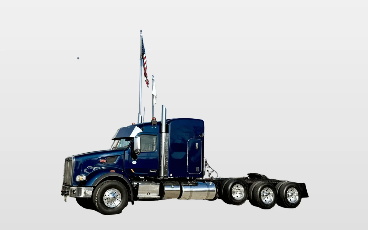 2021 Peterbilt 567 - image 1