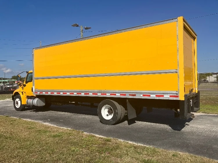 2021 International MV - image 6