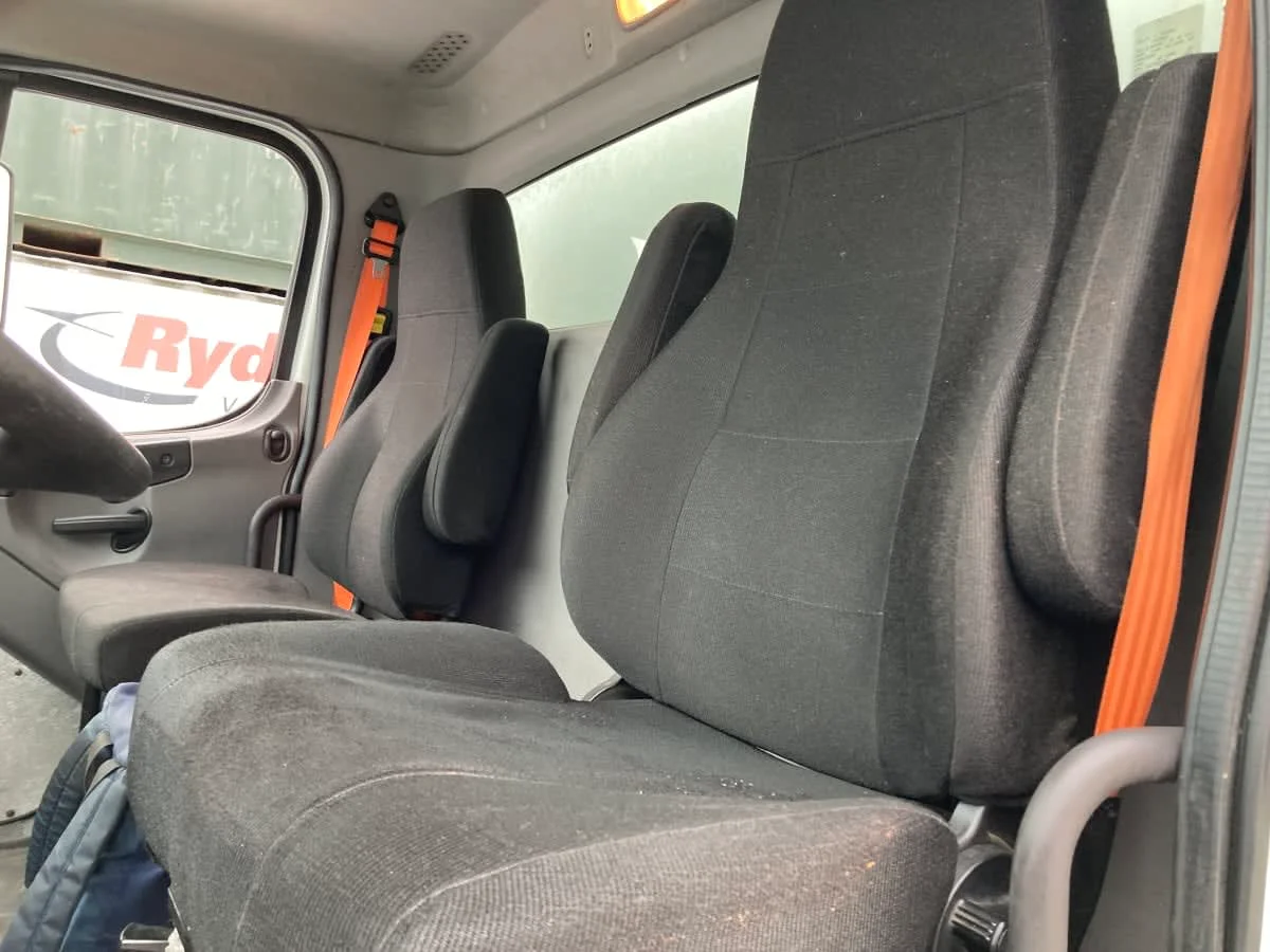 2014 Freightliner M2 106 - image 14