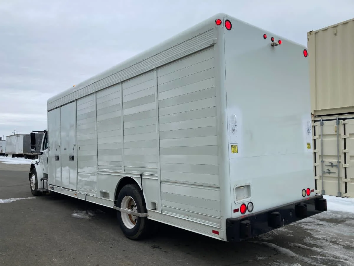 2014 Freightliner M2 106 - image 6