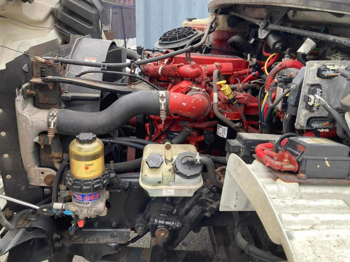 2014 Freightliner M2 106 - image 11