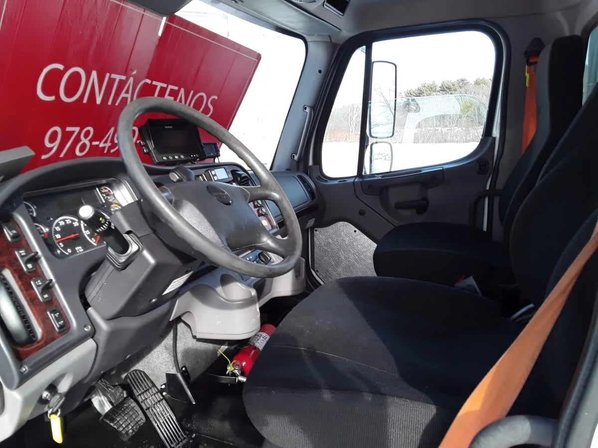2020 Freightliner M2 106 in Salisbury, MA — photo 8