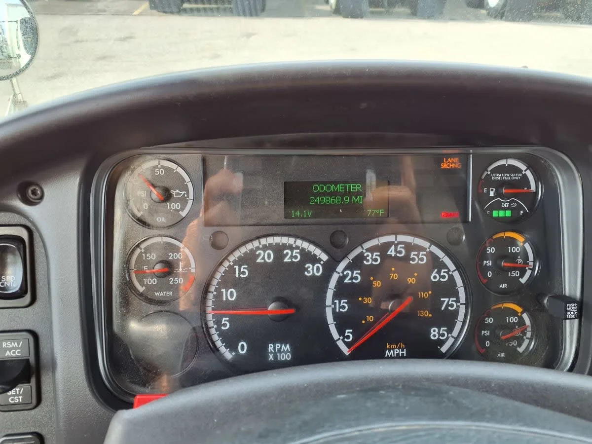 2020 Freightliner M2 106 in Cleveland, OH — photo 12